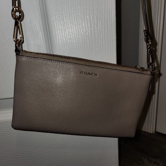 Coach Crossbody - Picture 6 of 16